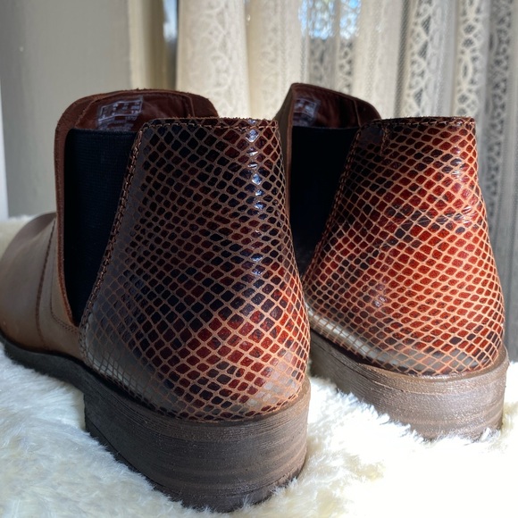 Clarks Demi2 Beat Booties - Picture 3 of 8